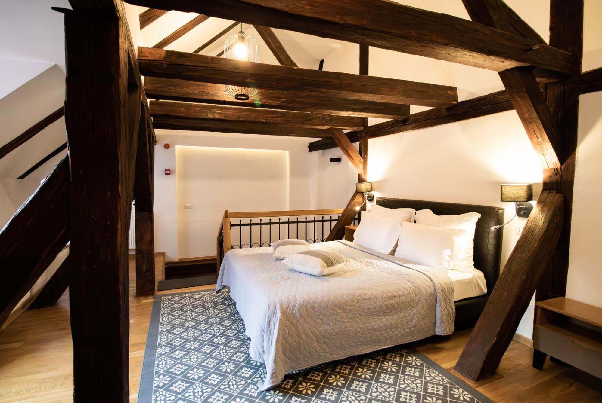 Hotel Ottimo Brasov Luaran gambar