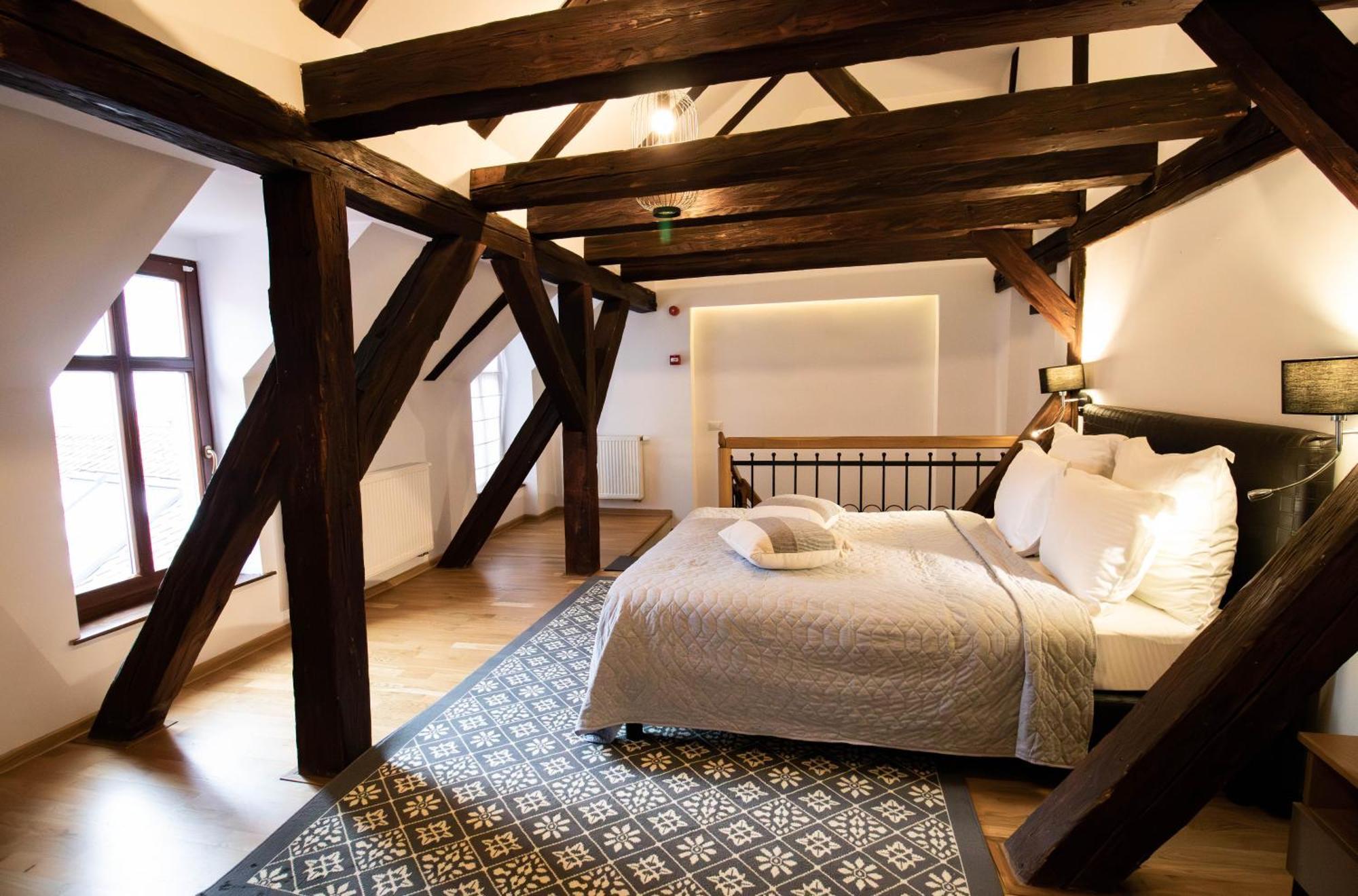 Hotel Ottimo Brasov Luaran gambar