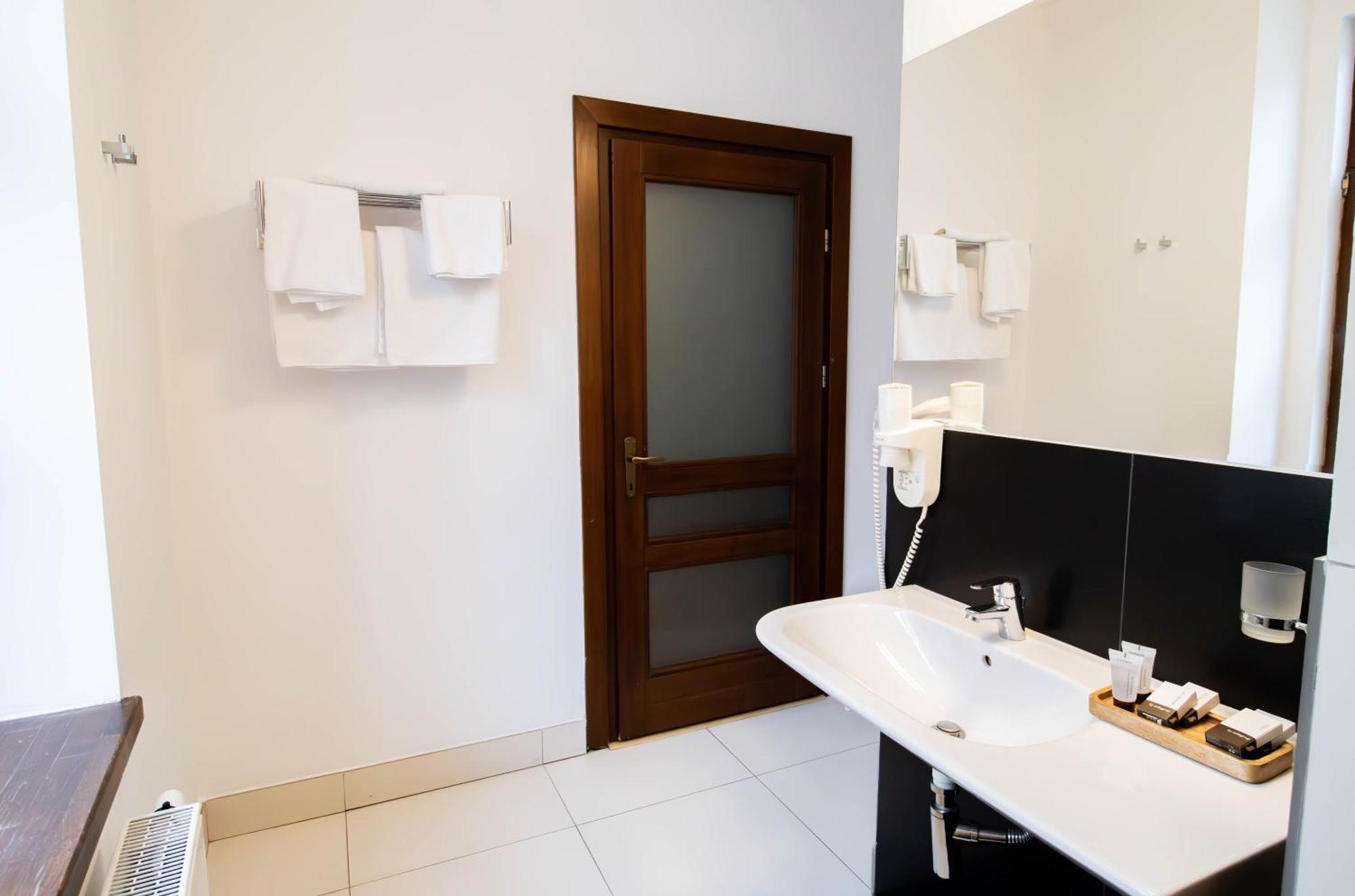 Hotel Ottimo Brasov Luaran gambar