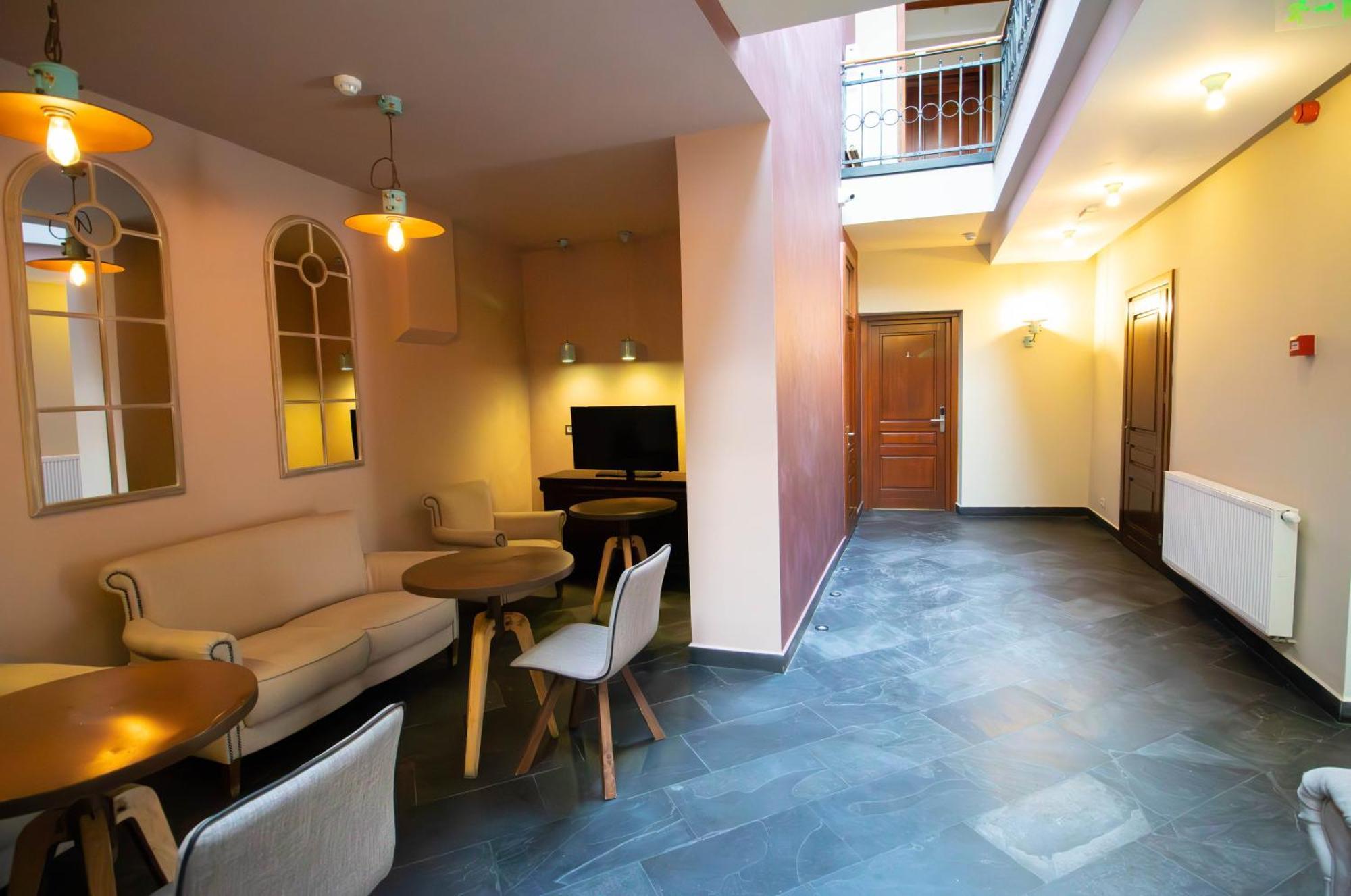 Hotel Ottimo Brasov Luaran gambar