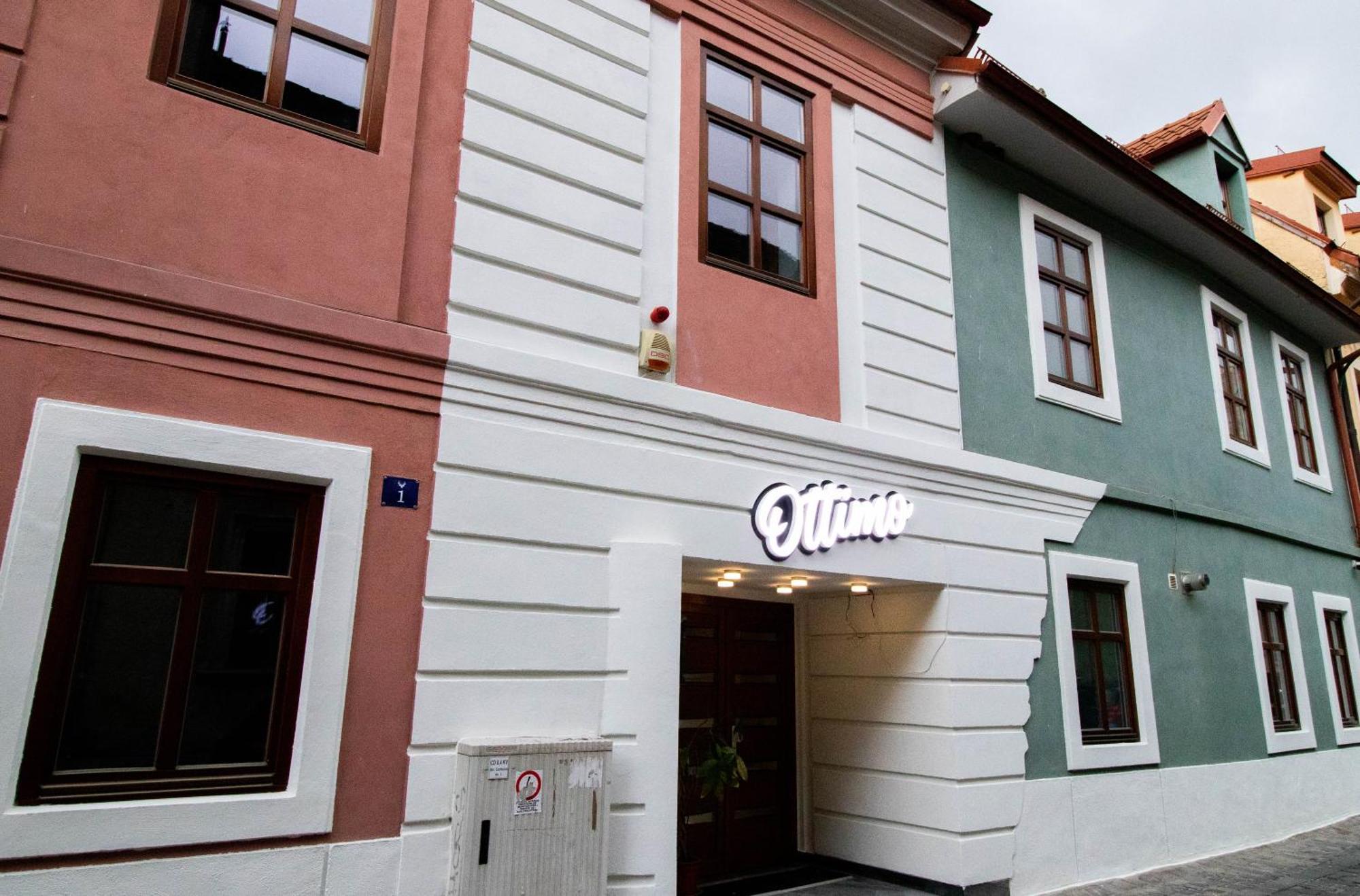 Hotel Ottimo Brasov Luaran gambar
